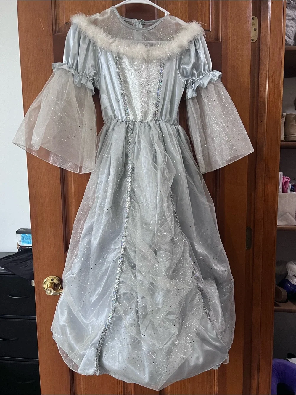 Silver Ice Princess Costume Dress Glitter Tulle Faux Fur Halloween BEAUTIFUL